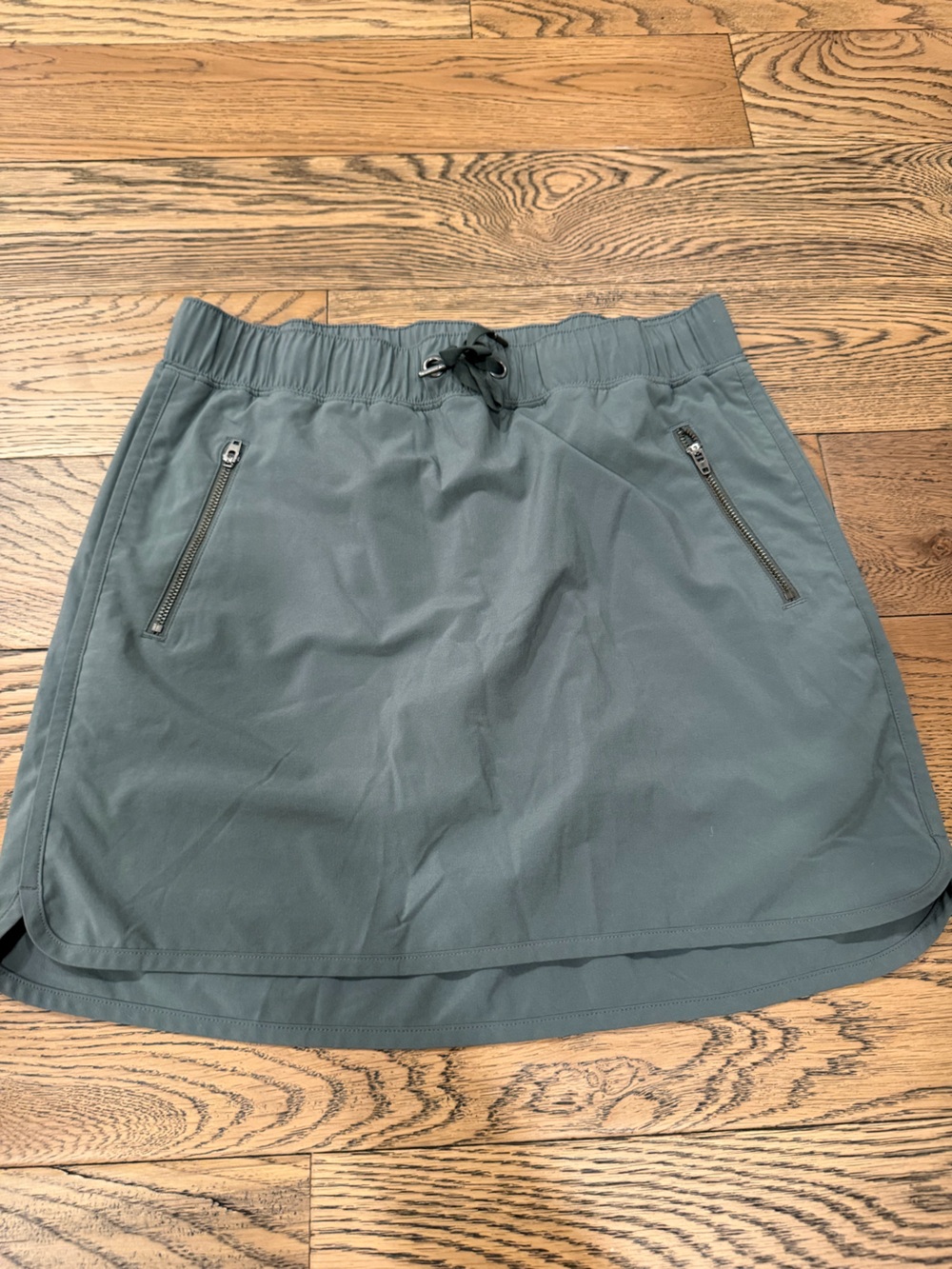 Athleta olive green skort